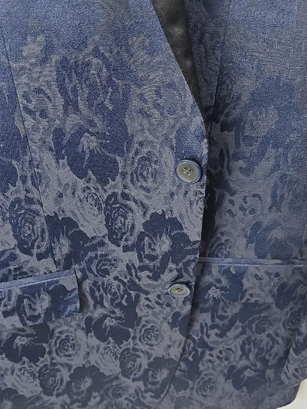 Van Heusen Navy Floral Jacquard Tuxedo Dinner Jacket Sz 38R Black Lapel Prom